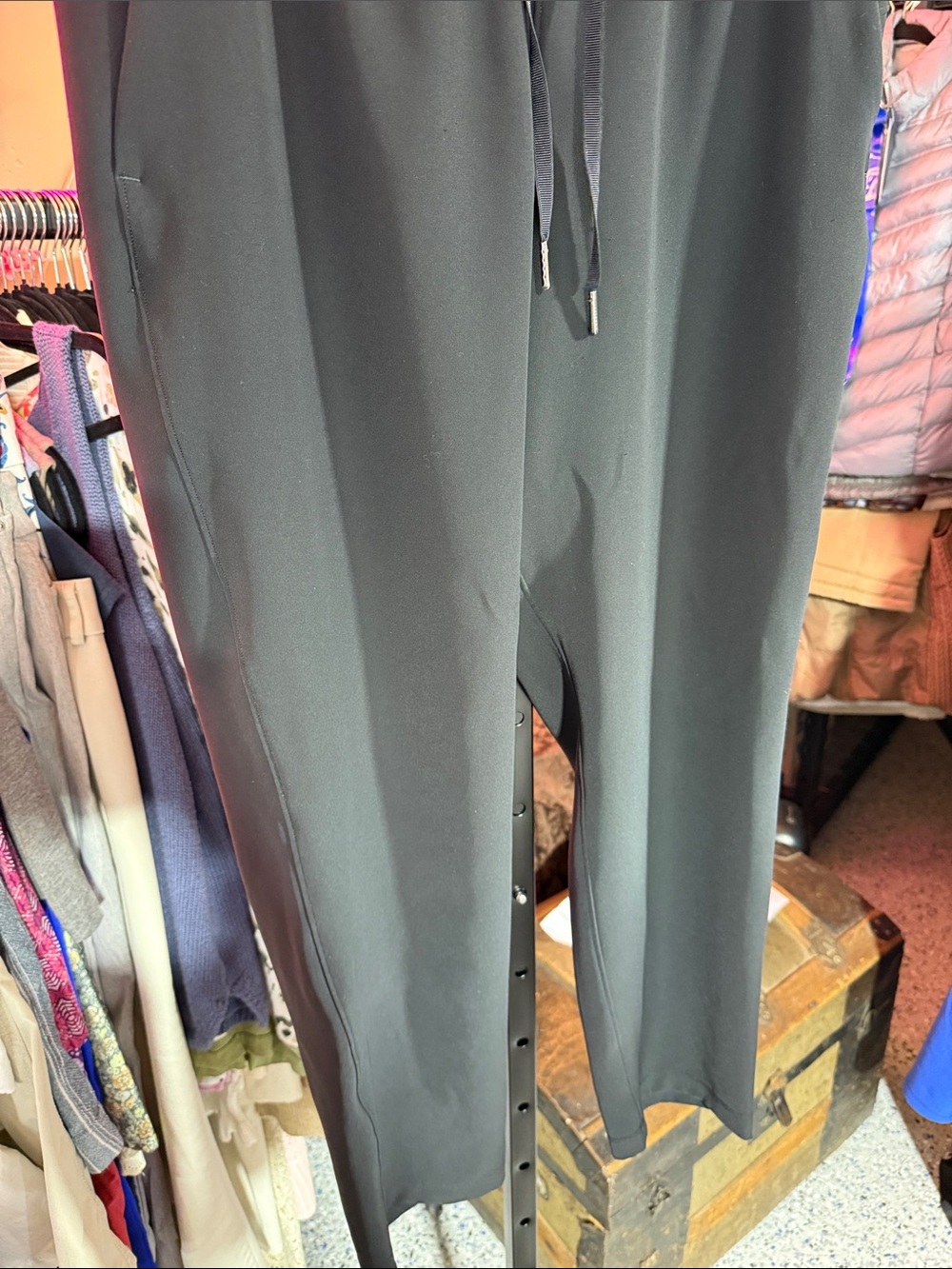 Lululemon On The Fly Black Sz10 New Condition - Picture 4 of 6
